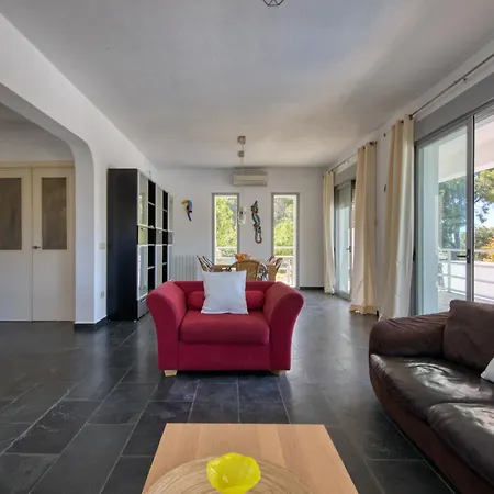 Fustera Villa *